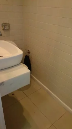 Imagem ÓTIMA SALA COMERCIAL MEDINDO 231M² NO CORAÇÃO DO CENTRO DO RIO - RJ