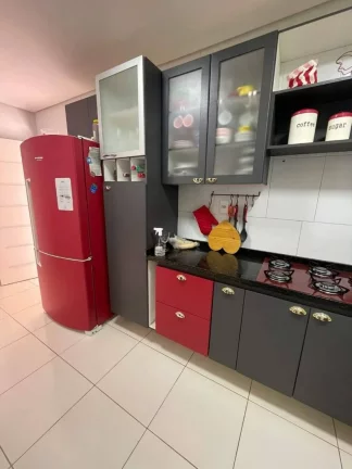 Imagem Casa no Aeroporto: 3 Quartos, 2 Suítes, 230m² e 3 Vagas de Garagem - Confira!