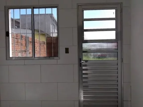 Imagem Casa com 1 dormitório à venda, 76 m² por R$ 320.000,00 - Parque Maria Helena - Suzano/SP
