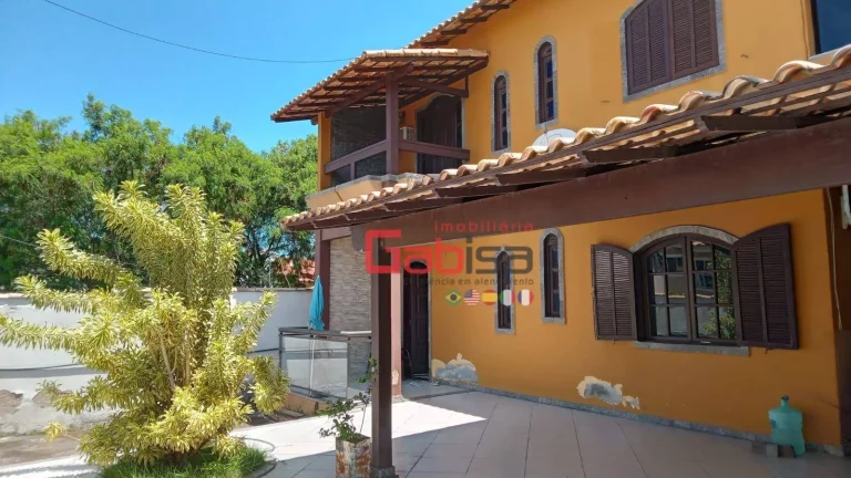 Imagem Casa com 4 dormitórios à venda, 208 m² por R$ 1.058.940,00 - Centro - São Pedro da Aldeia/RJ