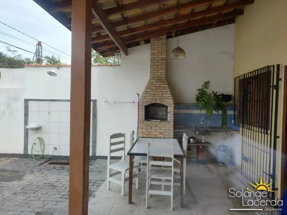 Imagem Pertinho da Orla do Itaguá - Ampla e Arejada - 3 Dormitórios (1 Suíte)