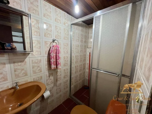 Imagem Casa, Chalé e Edicula a venda em Campos do Jordão-SP