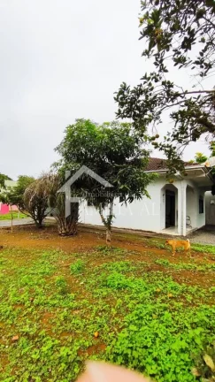 Imagem Casa Averbada com Amplo Terreno de Esquina com 574,03 m²