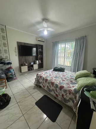 Imagem Casa ampla com piscina, 5 dormitórios sendo 2 suítes no bairro São Vicente em Itajaí/SC