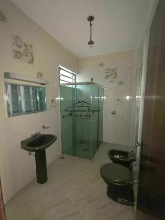 Imagem Casa à venda no bairro Vila Comendador Rodrigues Alves (Pedregulho) - Guaratinguetá/SP