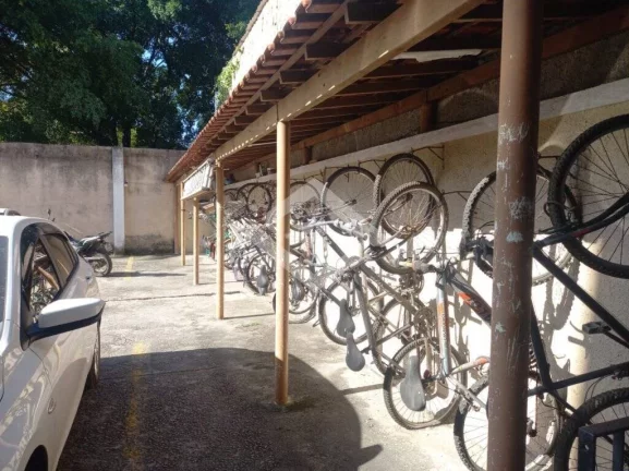 Imagem Apartamento de 2 Quartos para Venda em Campo Grande com 70 m²