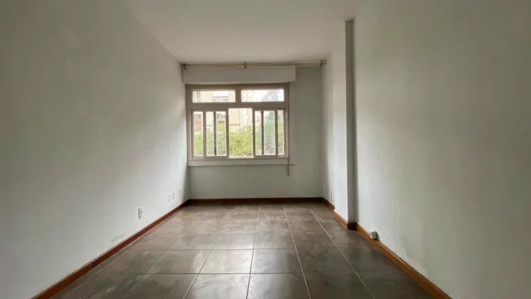 Imagem Praça Grande Apto POA13934 - Apartamento à venda no bairro Centro Histórico - Porto Alegre/RS