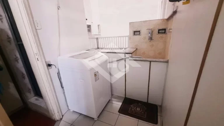 Imagem Apartamento de 3 Quartos para Venda em Copacabana com 90 m²