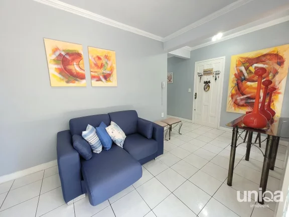 Apartamento mobiliado de 03 dormitórios com 01 suíte possui sacada com churrasqu