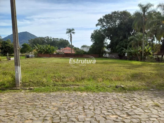Excelente terreno de 572m² em Santos Anjos