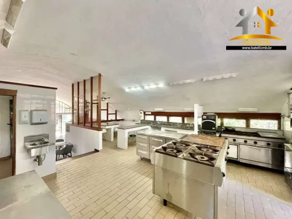 Imagem Casa à venda com arquitetura brasileira, na Granja Viana, Cotia - SP | Batelli Imóveis