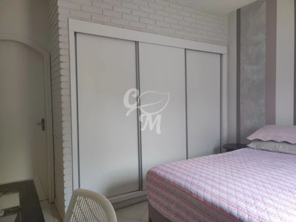 Imagem Excelente Casa em Condomínio Fechado