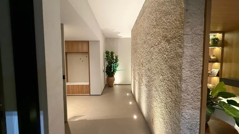 Imagem RESIDÊNCIA LINEAR NOVA DE ALTO PADRÃO DISPONÍVEL PARA VENDA NO CONDOMÍNIO RESERVA DOS YPES - CRISTAIS PAULISTA.