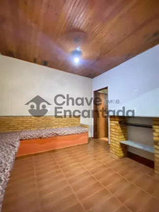 Imagem Excelente oportunidade de investimento duas casas em um unico terreno