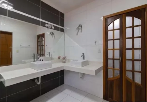 Imagem Sobrado com 3 dormitórios à venda, 238 m² por R$ 1.200.000,00 - Vila Augusta - Guarulhos/SP
