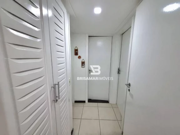 Imagem PITANGUEIRAS- LOCALIZAÇÃO ESPETACULAR , LINDO APARTAMENTO , 02 VAGAS DE GARAGEM NO PRÉDIO.