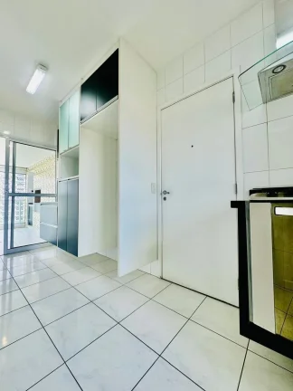 Imagem Apartamento 142M², 3Q, 3 Suítes, 5 Banheiros, 3 Vagas, Lavabo, Academia, Piscinas, Churrasqueira, Quadra, Depósito, Playground, Closet, Copa, Despensa