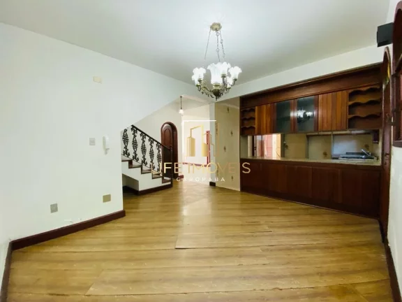 Imagem Casa com 4 dormitórios, sendo 1 suíte máster, Jardim Atlântico, Florianópolis!