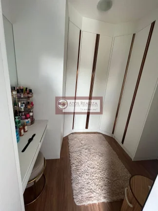 Imagem Vendo sobrado novo com planejados. Lindo sobrado de 143m² no Jardim presidência, Imóvel de 3 Dormitorios com Armários, sendo 2 suítes, Closet, 2 vagas de garagem, Palnejados na cozinha e banheiro, Àres gourmet com churrasqueira, Agente uma visita e se sur