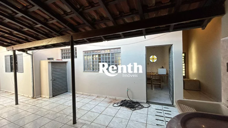 Imagem Casa com 2 dormitórios com AE e churrasqueira à venda por R$ 310.000 - Vila Nova - Rio Claro/SP