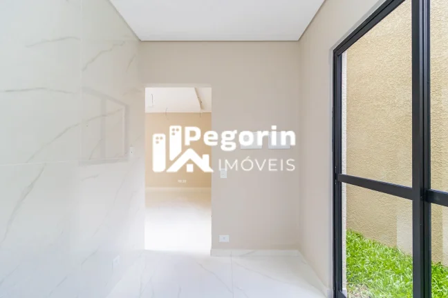 Imagem Sobrado à venda em Curitiba, Uberaba, com 3 quartos, 107,00m²