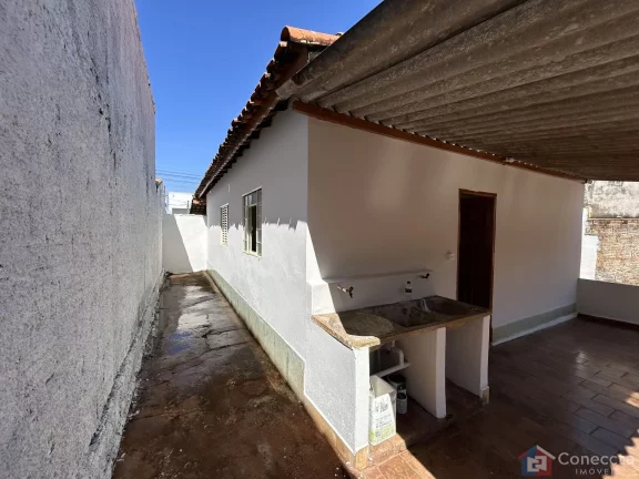 Imagem Casa à venda no bairro Nova Floresta em Patos de Minas-MG