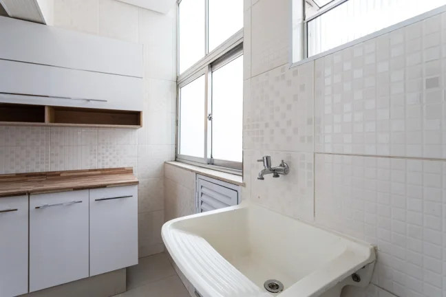 Imagem Apartamento 90M², 2Q, 1 Suíte, 2 Banheiros, 1 Vaga, Split, Salão de Festas, Área Verde.