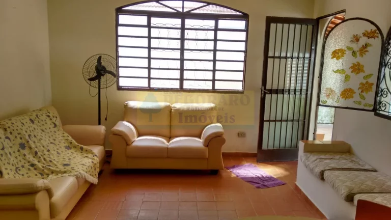 Imagem Imperdível casa à venda em Caraguatatuba-SP, bairro Prainha, 3 quartos, 1 suíte, 1 sala, 2 banheiros, 125m² de área. Venha conferir!