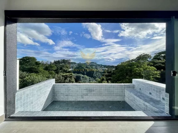 Imagem Casa em Condomínio a Venda no bairro Granja Viana - Carapicuíba, SP