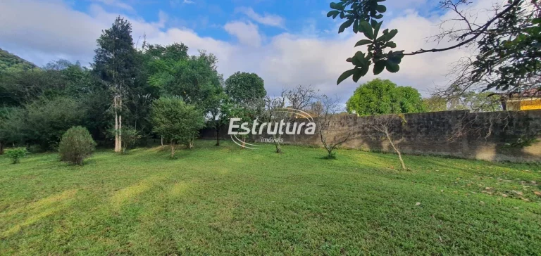 Imagem Terreno amplo para sua casa alto padrão em Santa Maria!