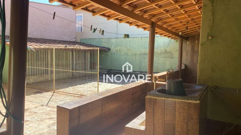 Imagem Casa com 4 dormitórios, 23147 m² - venda por R$ 1.200.000,00 ou aluguel por R$ 4.000,00/mês - Setor Central - Itumbiara/GO
