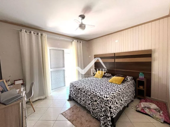 Imagem CASA TRIPLEX NO CAMPO GRANDE COM 5 DORMTS - PROXIMO A LINHA DO VLT
