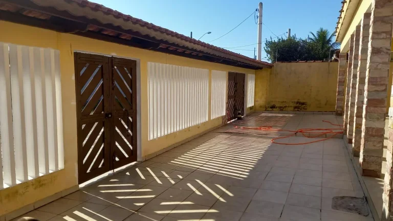 Imagem Casa para Venda em Itanhaém, Balneário Gaivota, 4 dormitórios, 3 suítes, 2 banheiros, 5 vagas