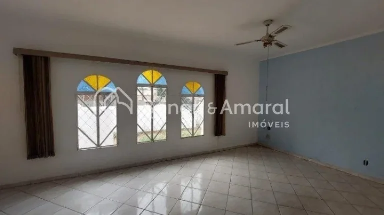 Imagem Casa Térrea a venda no Bairro Jardim Flamboyant 
Dormitórios: 3 quartos, sendo 1 suíte
Ambientes:...