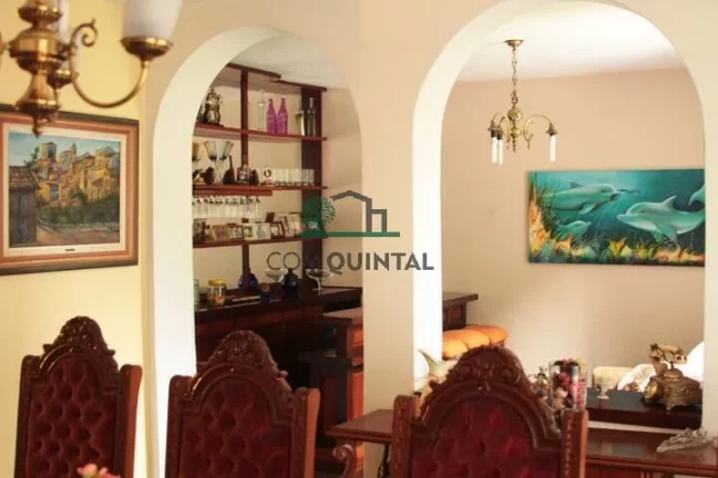 Casa com 5 Quartos à Venda, 976 m² em Granja Viana - Cotia