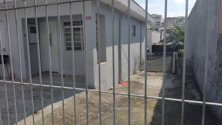 Imagem Casa à venda no bairro Jardim Santo Alberto - Santo André/SP