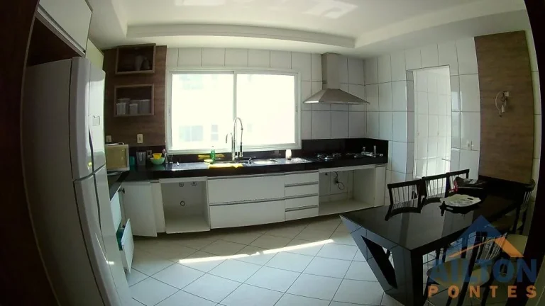 Imagem Apartamento com 4 Quartos Frente p/ Mar à Venda em Praia do Morro - Guarapari/ES