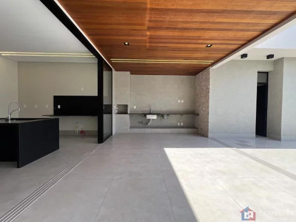 Imagem Mansão de Alto Padrão à Venda no Estância das Águas em Patos de Minas – 3 Suítes, Piscina e Acabamento Luxo