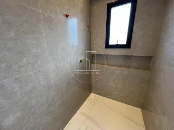 Imagem Casa / Sobrado para Venda em Florianópolis / SC no bairro Ponta das Canas