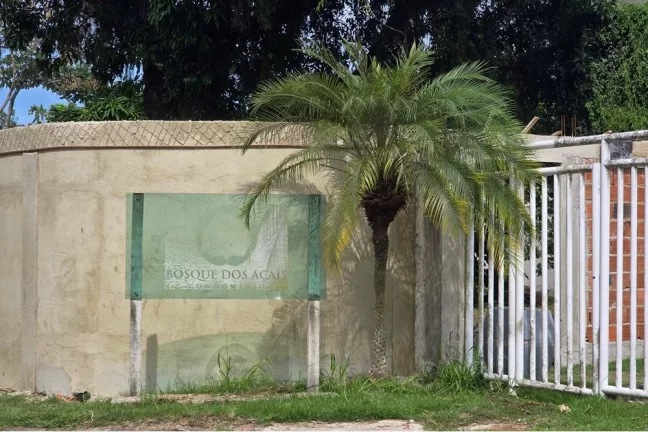 Imagem Terreno em condomínio com 375 m²