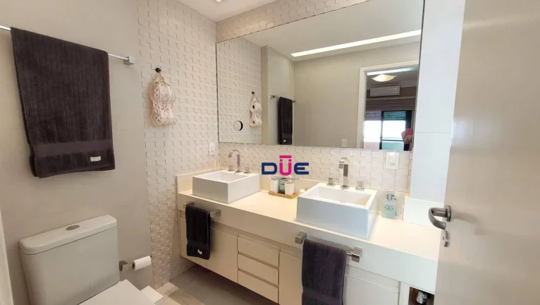 Imagem Apartamento com 3 dormitórios à venda, 180 m² por R$ 1.850.000 - Gonzaga - Santos/SP