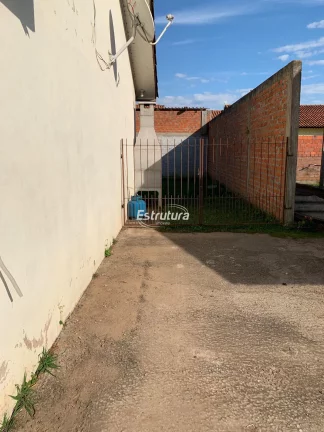 CASA EM CONDOMÍNIO FECHADO