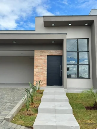 Imagem Casa térrea à venda com 3 quartos, sendo uma suíte no Laguna Residencial Clube