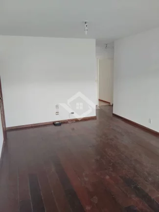 Imagem Alugo cobertura Linear com Jacuzzi para 7 pessoas, na Gleba A