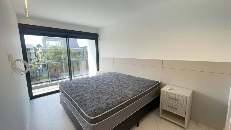 Imagem Locação Anual em Jurerê Internacional Apartamento Mobiliado 3 Suítes