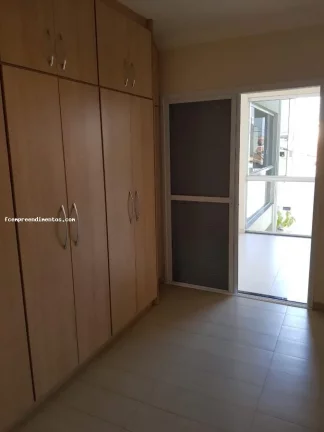 Imagem Sobrado para Venda em Limeira, Jardim Manacá, 3 dormitórios, 1 suíte, 1 banheiro, 2 vagas