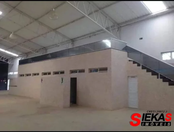 Imagem Galpão Comercial de 1.000m² para Locação em Nazaré Paulista-SP no Bairro X - Imperdível!