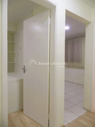 Imagem Excelente apartamento, reformado, rico em armários planejados, ótima localização!
Térreo, 3 qua...