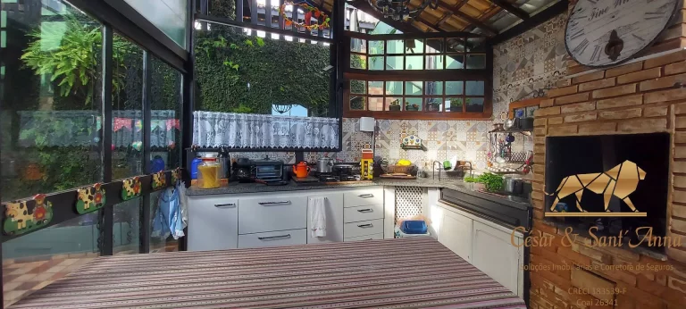 Imagem Locação de Casa com Potencial para Pousada/Guest House em Campos do Jordão