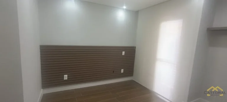 Imagem Sobrado com 2 quartos e 2 vagas em condomínio na Vila Maringá